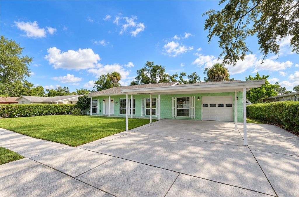 8013 W ELM STREET, Tampa, FL 33615