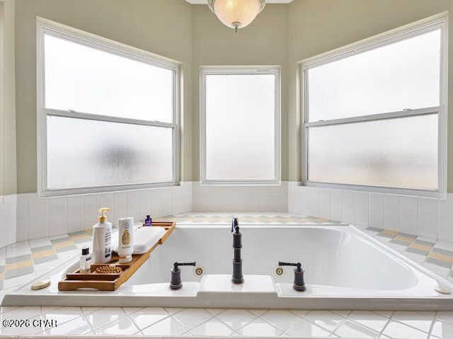 5096 Lake Ridge Drive, Chipley, FL 32428