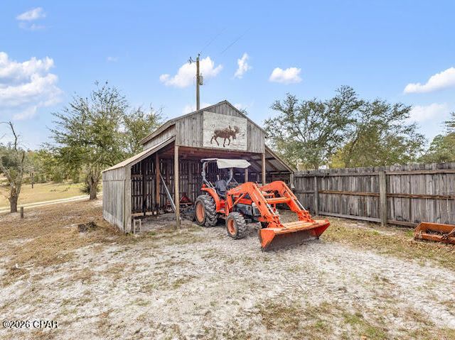 5096 Lake Ridge Drive, Chipley, FL 32428