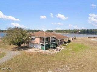 5096 Lake Ridge Drive, Chipley, FL 32428