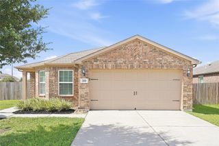333 Summer Horse Drive, La Marque, TX 77568