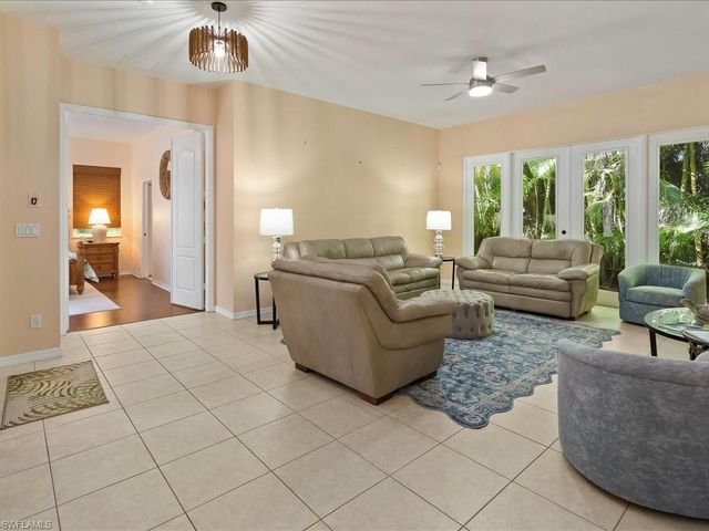 1309 Briarwood CT, Naples, FL 34104