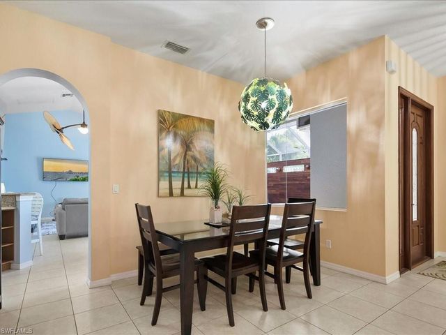 1309 Briarwood CT, Naples, FL 34104