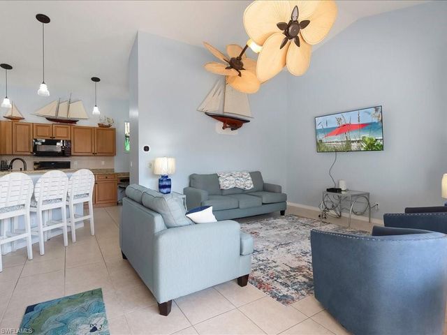 1309 Briarwood CT, Naples, FL 34104