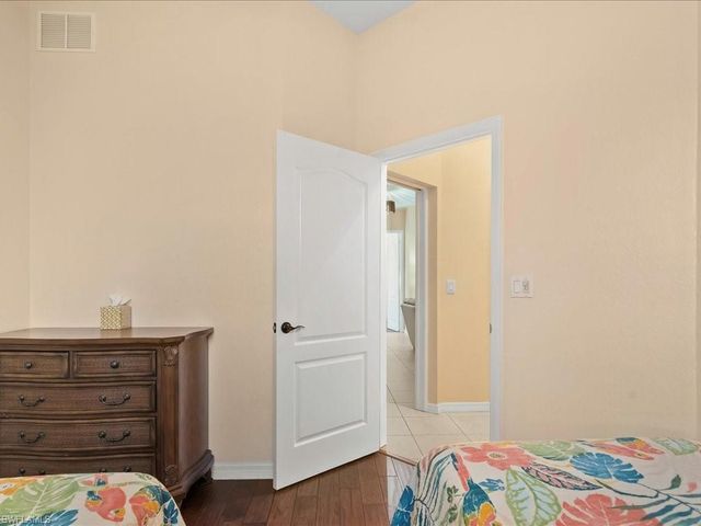 1309 Briarwood CT, Naples, FL 34104