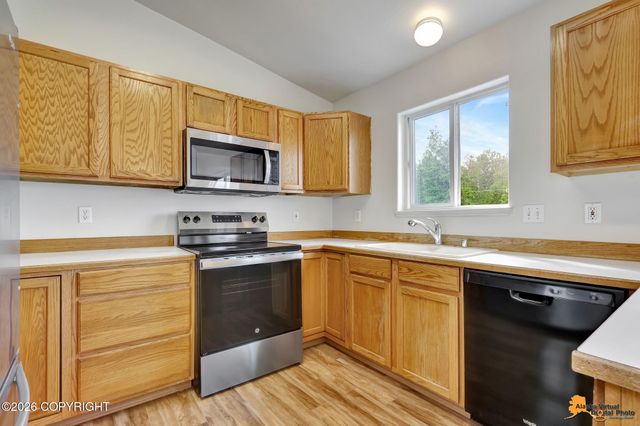 7402 White Hawk Drive, Anchorage, AK 99507
