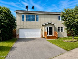 7402 White Hawk Drive, Anchorage, AK 99507