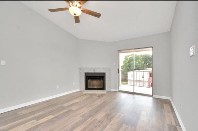 10101 S Gessner Road 811, Houston, TX 77071