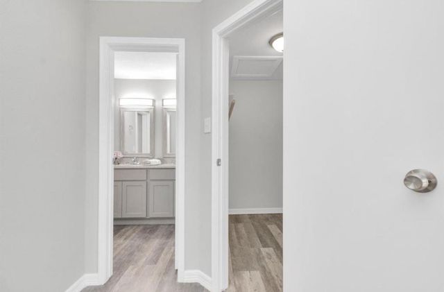 10101 S Gessner Road 811, Houston, TX 77071