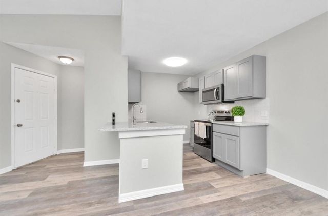 10101 S Gessner Road 811, Houston, TX 77071
