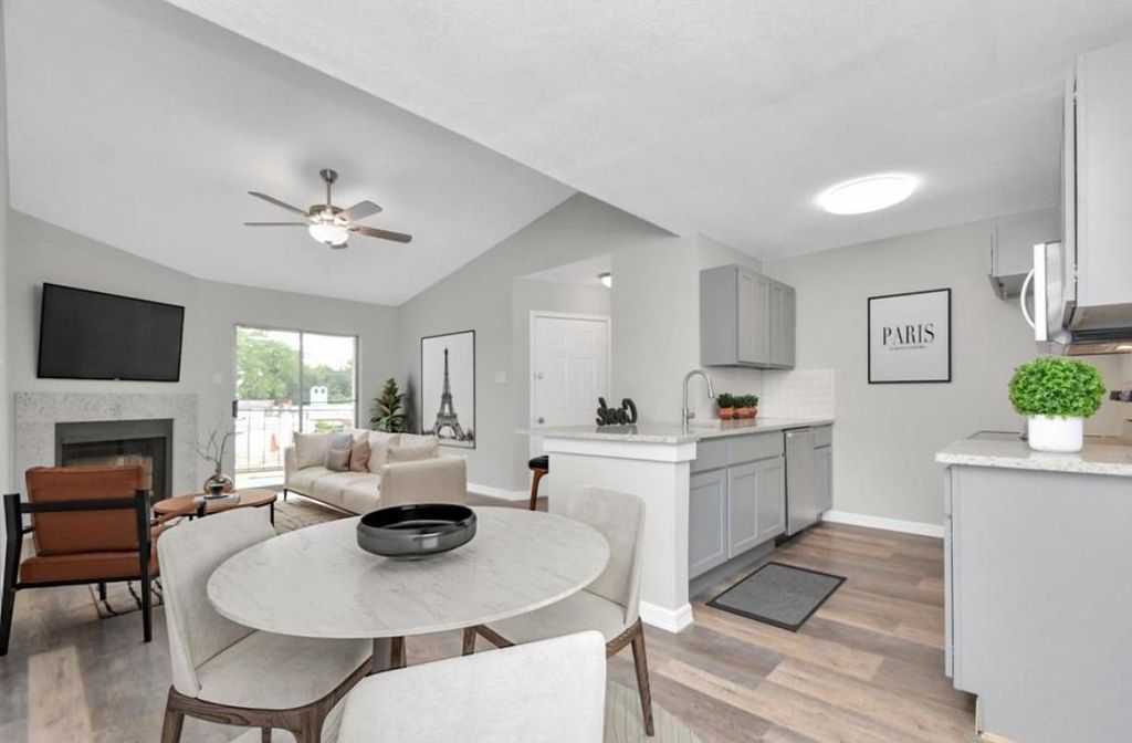 10101 S Gessner Road 811, Houston, TX 77071
