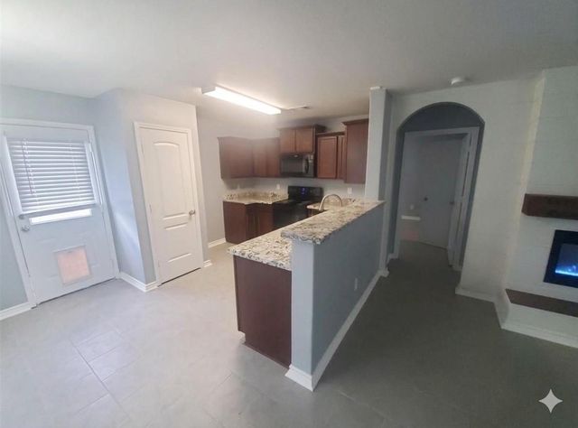 5927 Golden Cove Road, Cove, TX 77523