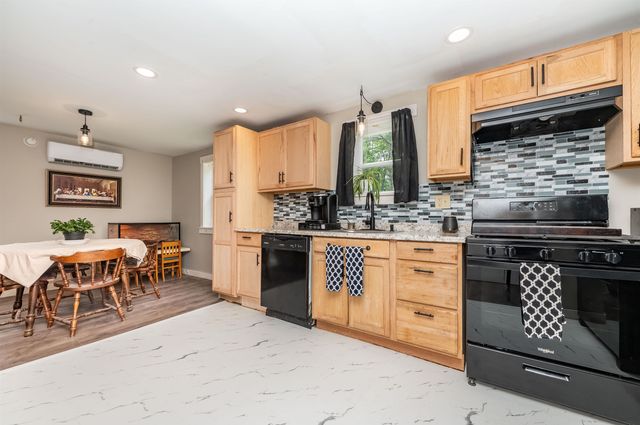 143 Town House Road, Effingham, NH 03882