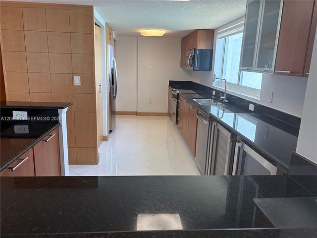 1800 N Bayshore Drive 3601, Miami, FL 33132