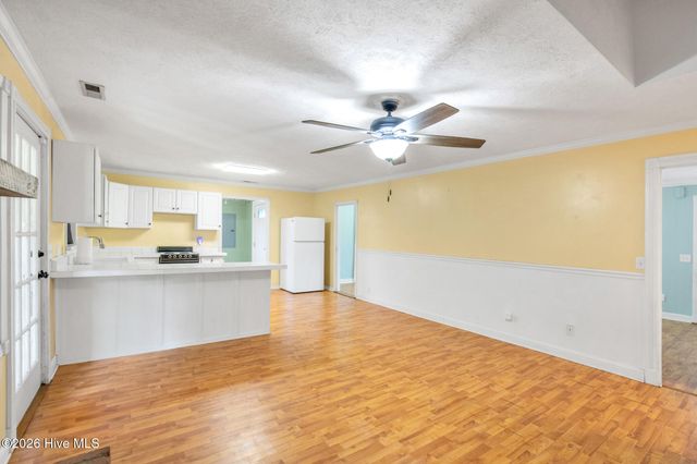 157 Flat Rock Lane, Aberdeen, NC 28315