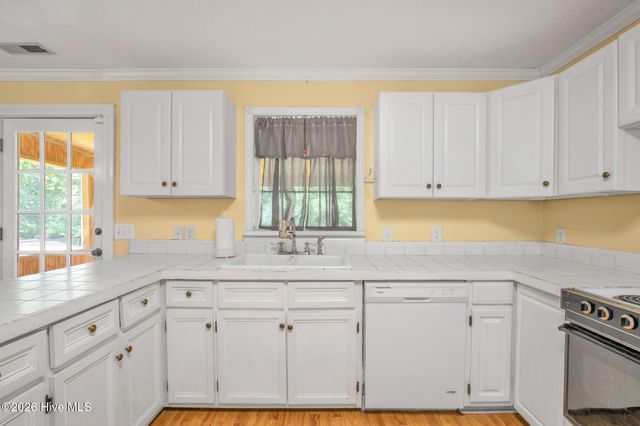 157 Flat Rock Lane, Aberdeen, NC 28315