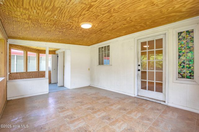 157 Flat Rock Lane, Aberdeen, NC 28315