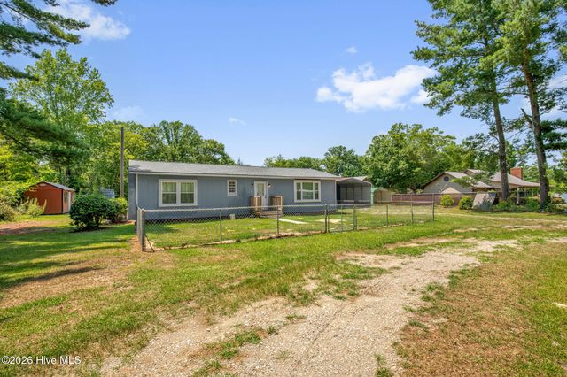 157 Flat Rock Lane, Aberdeen, NC 28315