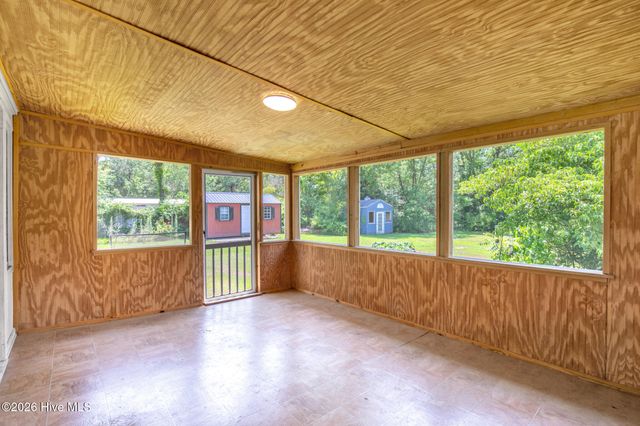157 Flat Rock Lane, Aberdeen, NC 28315
