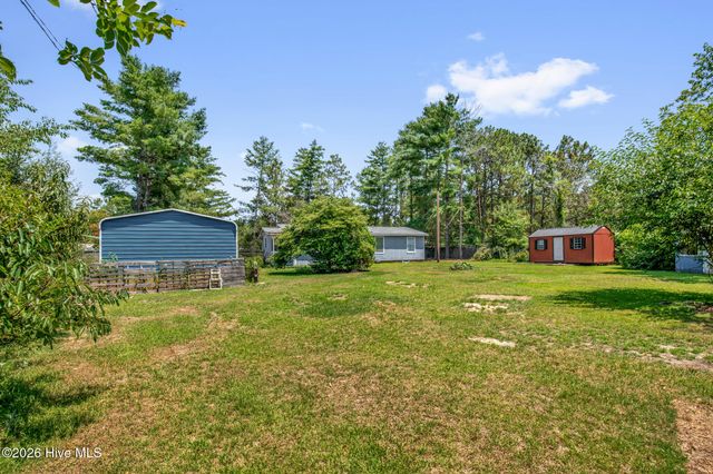 157 Flat Rock Lane, Aberdeen, NC 28315