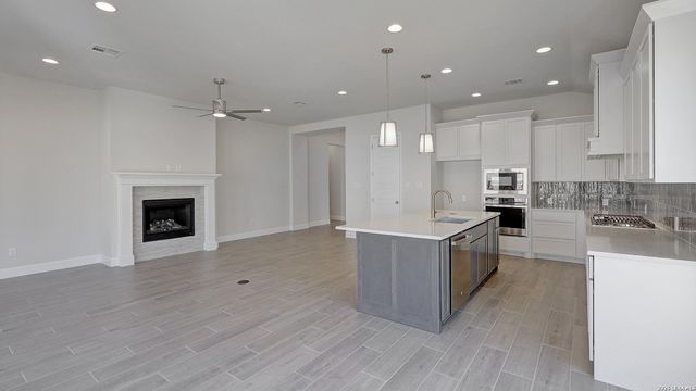 277 Sasparilla, Boerne, TX 78006