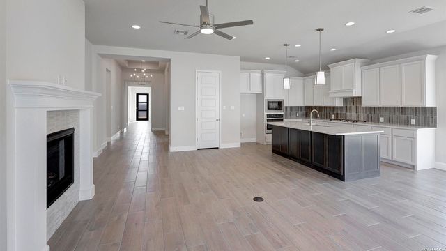 277 Sasparilla, Boerne, TX 78006