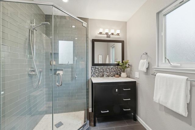 623 Middle Avenue, Menlo Park, CA 94025