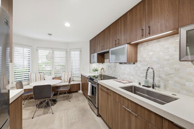 623 Middle Avenue, Menlo Park, CA 94025