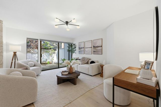 623 Middle Avenue, Menlo Park, CA 94025