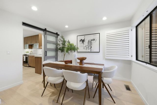 623 Middle Avenue, Menlo Park, CA 94025