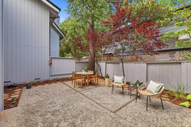 623 Middle Avenue, Menlo Park, CA 94025