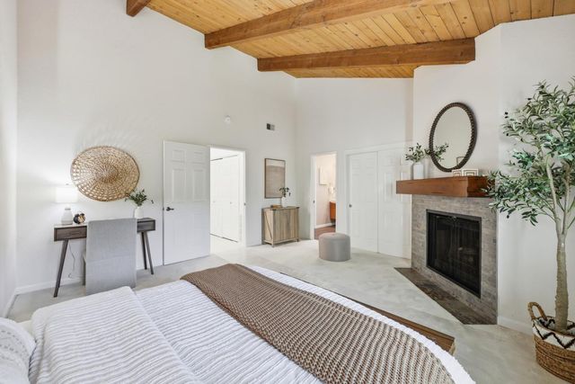 623 Middle Avenue, Menlo Park, CA 94025