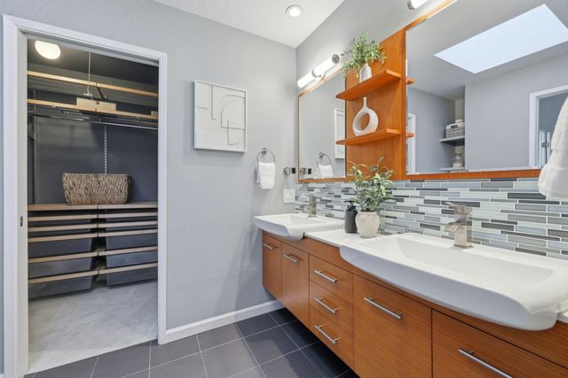623 Middle Avenue, Menlo Park, CA 94025