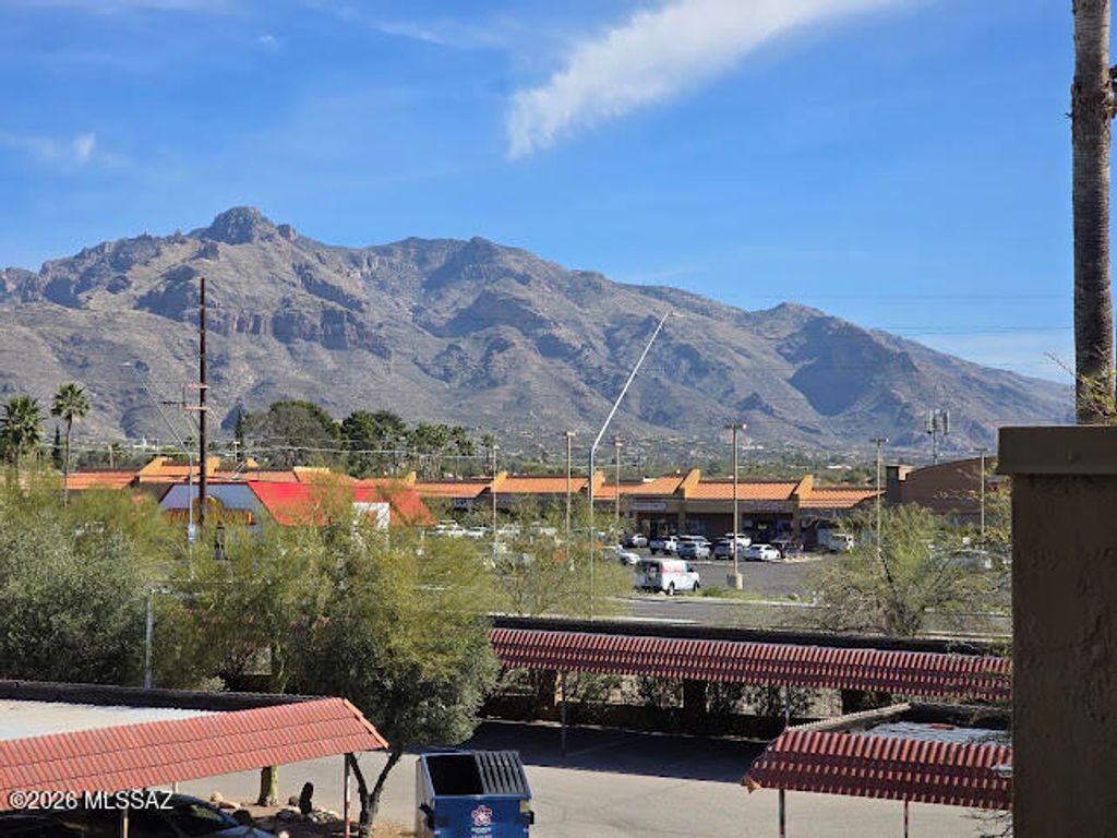 6301 N Barcelona Ct Unit 1010, Tucson, AZ 85704