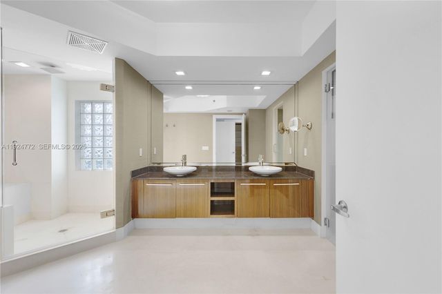 2711 S Ocean Dr 2701, Hollywood, FL 33019