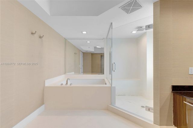 2711 S Ocean Dr 2701, Hollywood, FL 33019