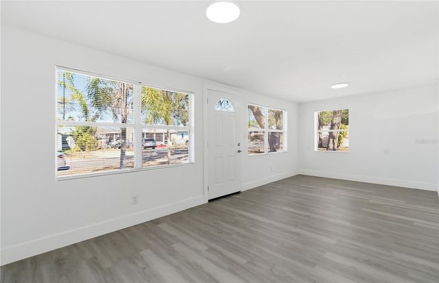 1817 E YUKON STREET, Tampa, FL 33604