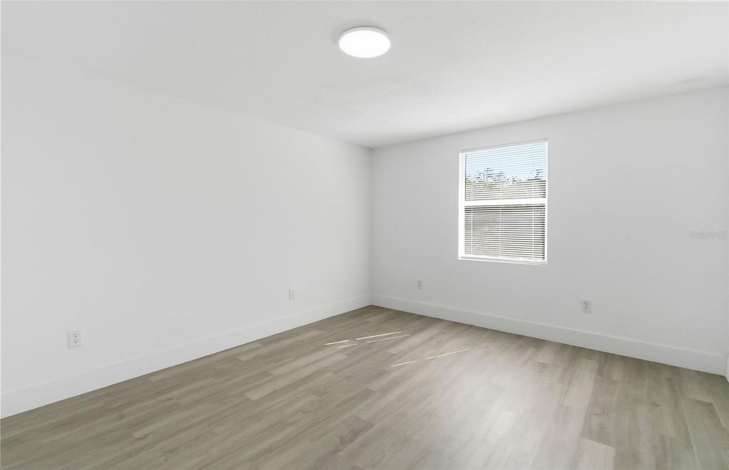 Image 19 of property listing at 1817 E YUKON STREET, Tampa, FL 33604