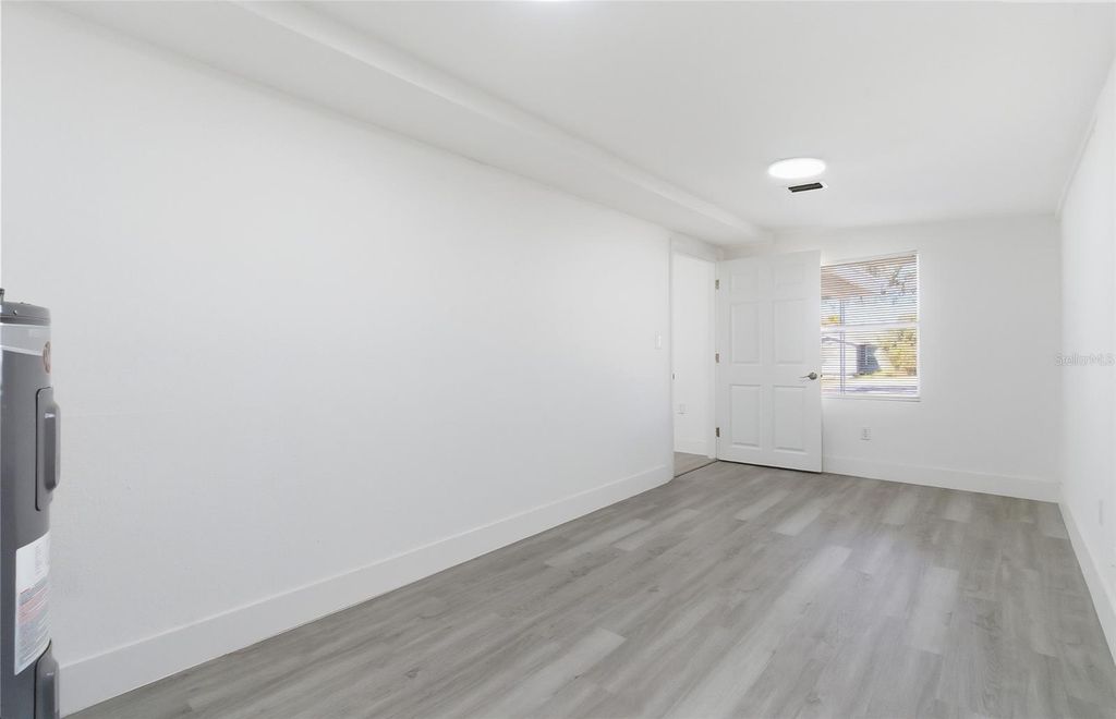 Image 20 of property listing at 1817 E YUKON STREET, Tampa, FL 33604