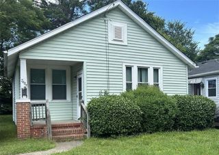 7483 Hughart ST, Norfolk, VA 23505