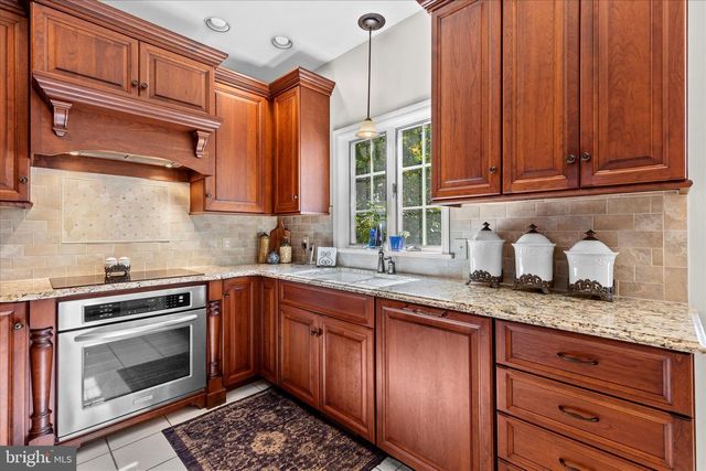 3688 PLEASANT VALLEY RD, York, PA 17406