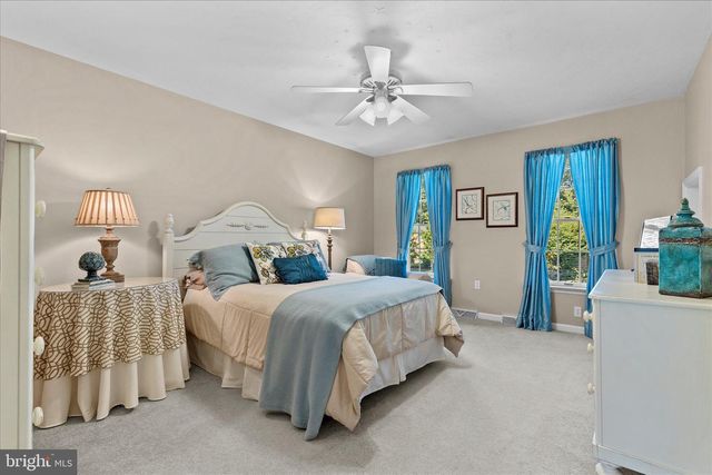 3688 PLEASANT VALLEY RD, York, PA 17406