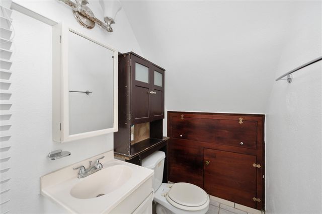1959 Lexington Street B, Houston, TX 77098