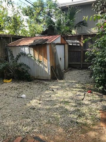 1959 Lexington Street B, Houston, TX 77098