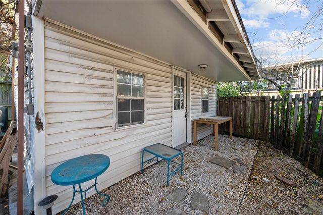 1959 Lexington Street B, Houston, TX 77098