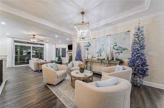 102 Whispering Shores, Vermilion, OH 44089