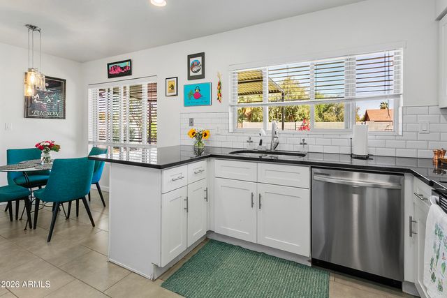 1028 W MINTON Drive, Tempe, AZ 85282