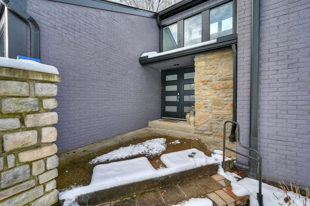 8657 Valleyview Drive, Florence, KY 41042