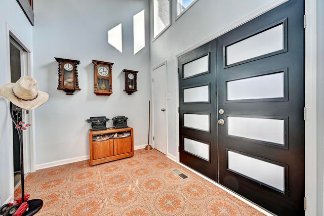 8657 Valleyview Drive, Florence, KY 41042