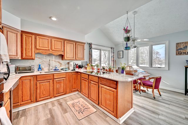 8657 Valleyview Drive, Florence, KY 41042